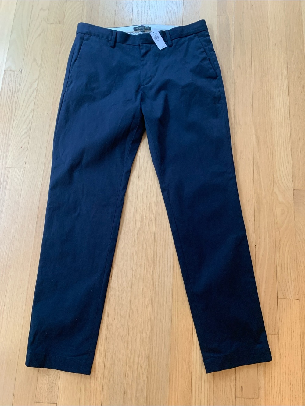 Banana Republic Men’s Aiden Slim Fit Chino Pants Navy Blue NWT Size 33